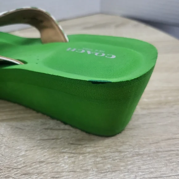 Coach Brand. Jade Print Dot Wedges. Womens Size 8.5 - Picture 3 of 14